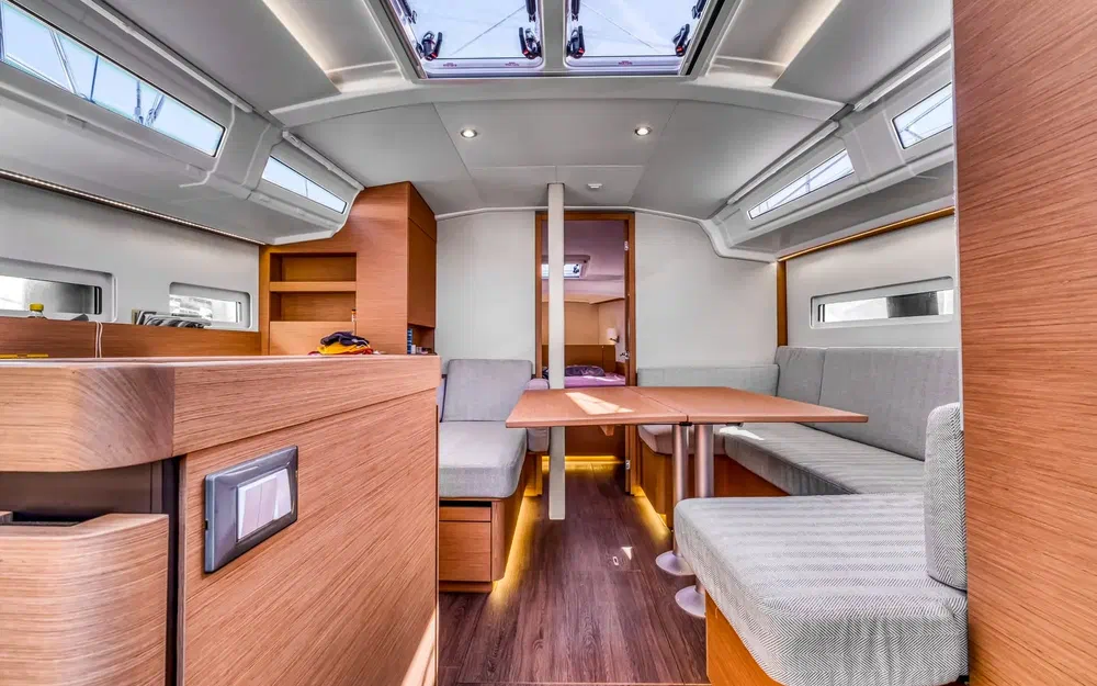 slider 19 Jeanneau Sun Odyssey 410