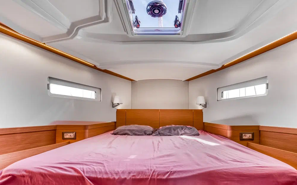 slider 22 Jeanneau Sun Odyssey 410