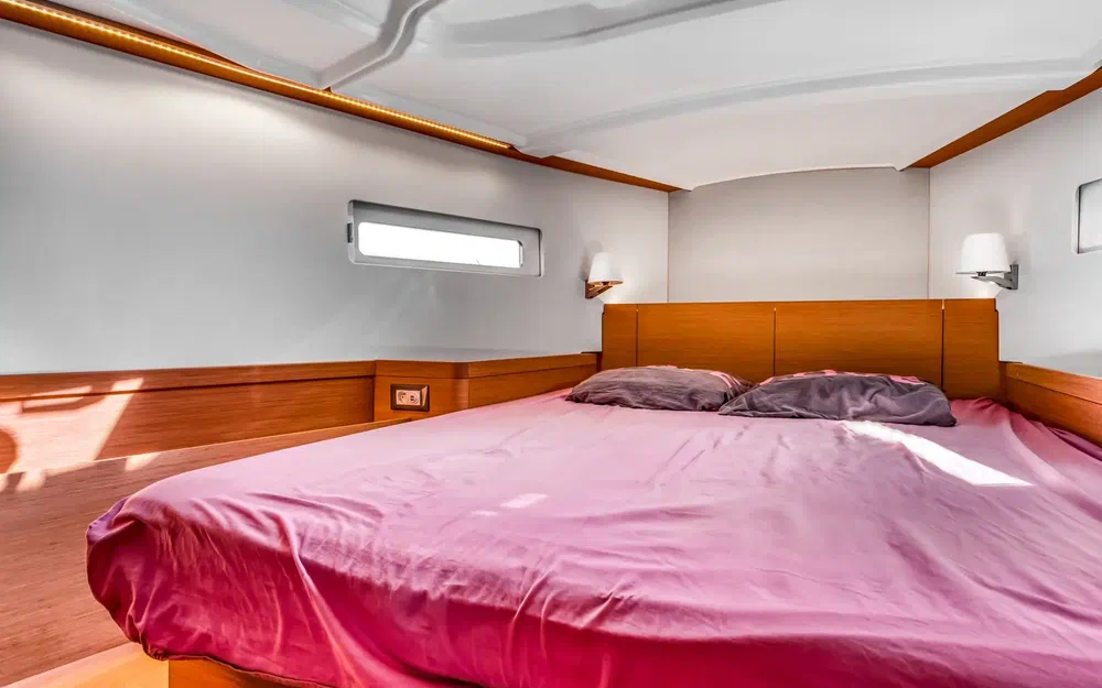 slider 24 Jeanneau Sun Odyssey 410