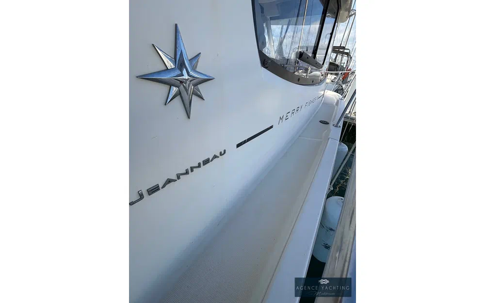 slider 22 Jeanneau Merry Fisher 8