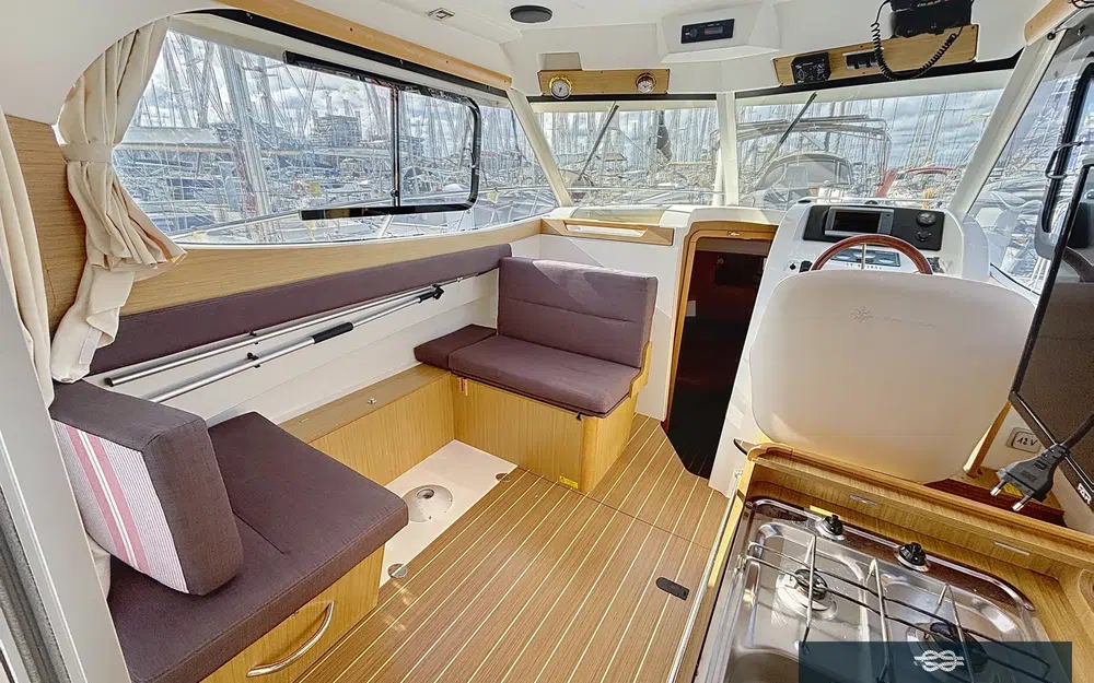 slider 2 Jeanneau Merry Fisher 8