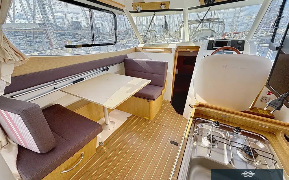 slider 3 Jeanneau Merry Fisher 8