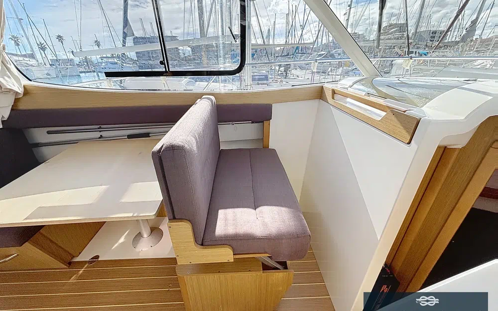 slider 6 Jeanneau Merry Fisher 8