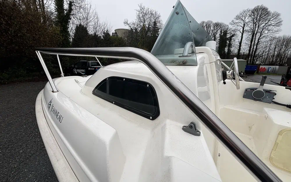 slider 2 Jeanneau Merry Fisher 480