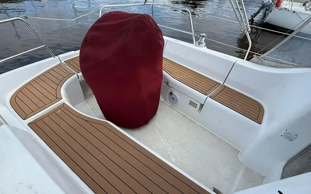 slider 13 Beneteau Oceanis 331 Clipper