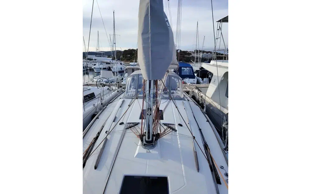 slider 6 Dufour 36 Performance