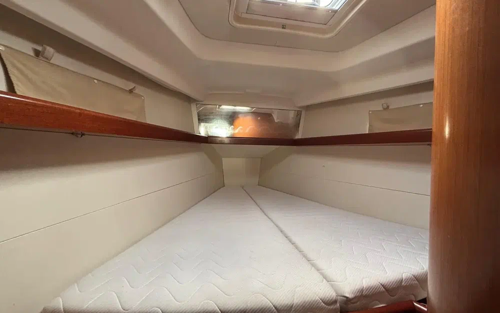 slider 12 Beneteau Oceanis 40