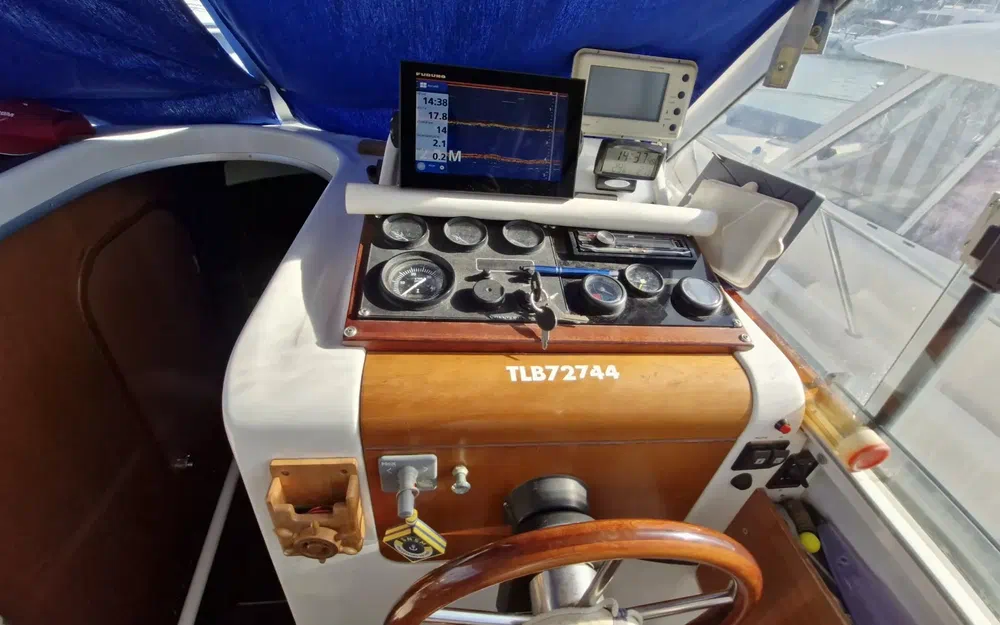 slider 16 Beneteau Antares 7.60