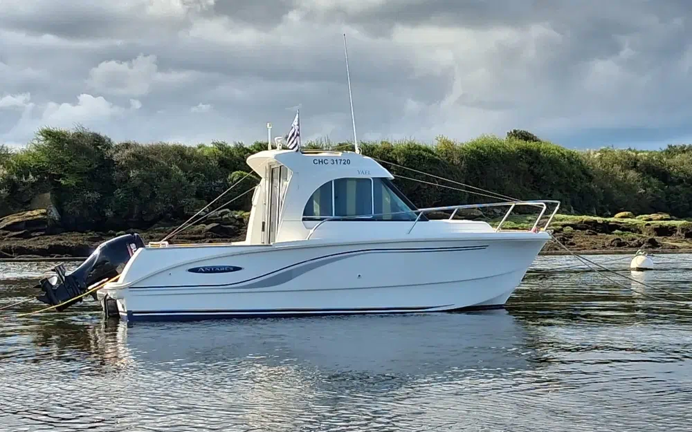 slider 0 Beneteau Antares 650 HB