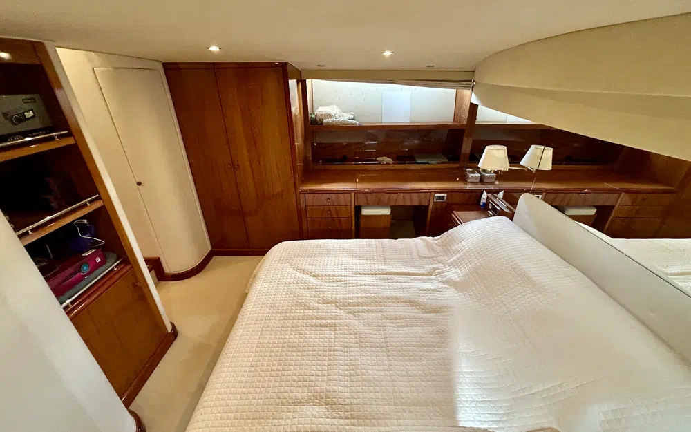 slider 9 Guy Couach 1800 Fly