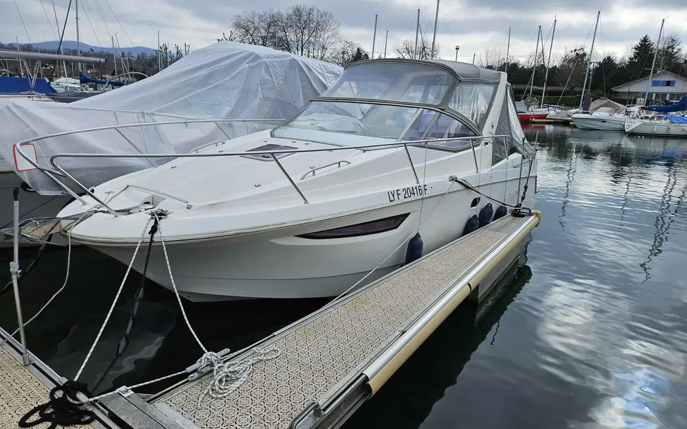 slider 1 Jeanneau Leader 8