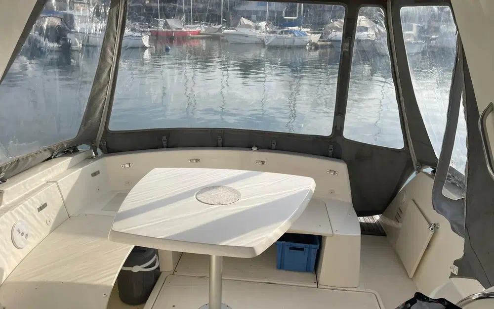 slider 2 Jeanneau Leader 8