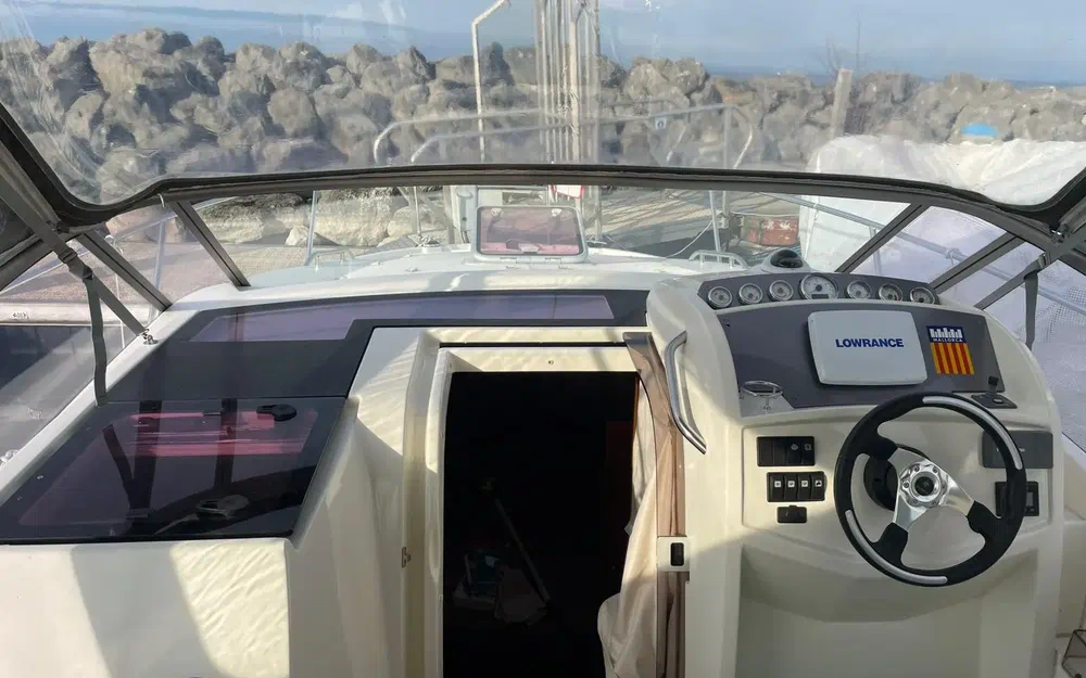 slider 4 Jeanneau Leader 8