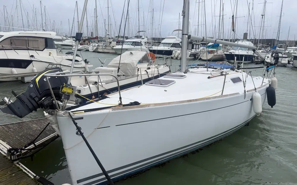 slider 5 Beneteau First 25.7