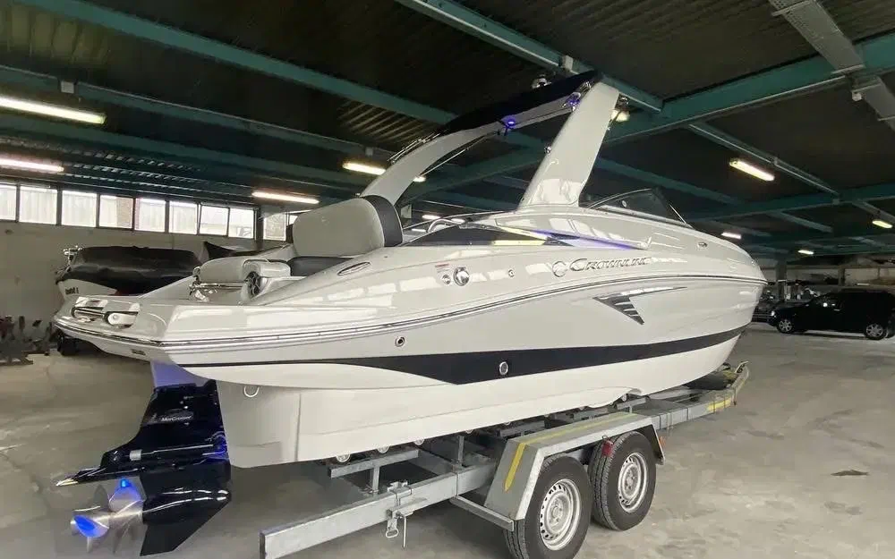 slider 12 Crownline 255 SS