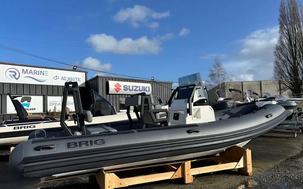 slider 3 Brig Navigator 20