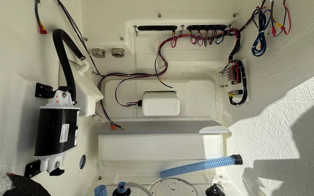 slider 8 Brig Navigator 20