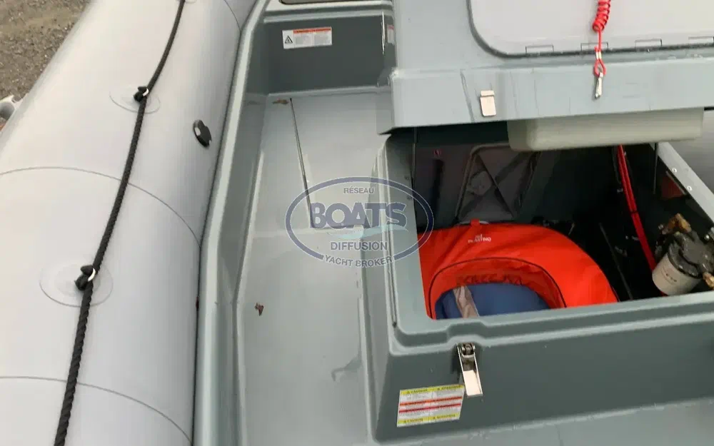 slider 9 Zodiac Pro Open 650