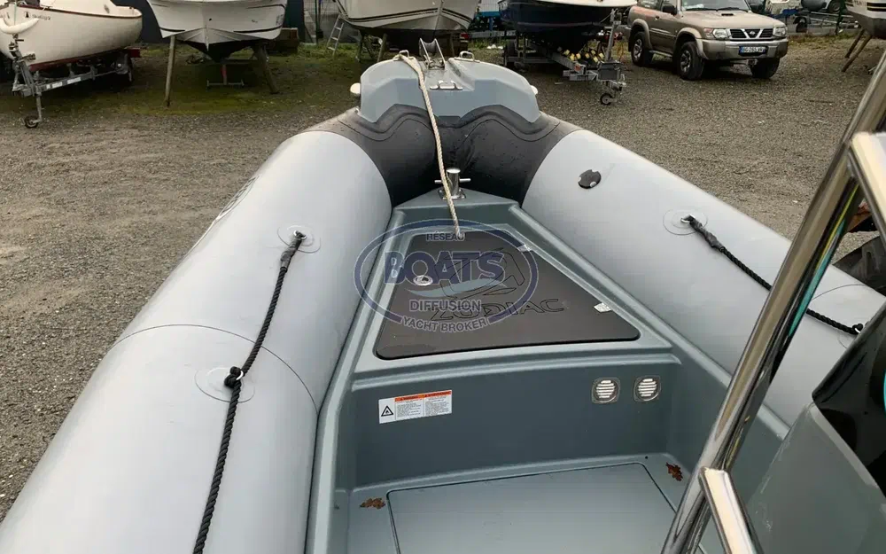 slider 5 Zodiac Pro Open 650