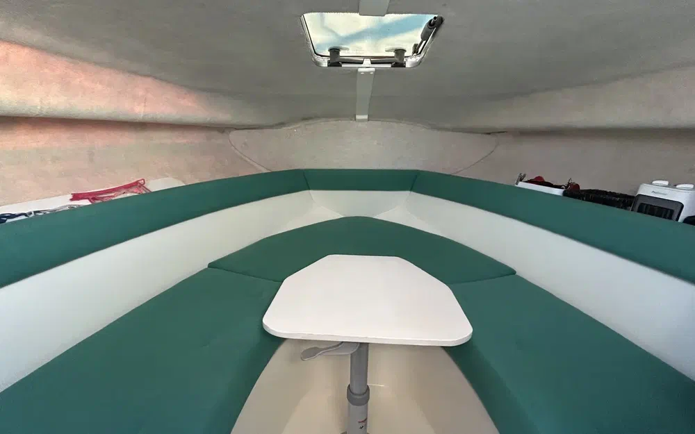 slider 4 Jeanneau Leader 705