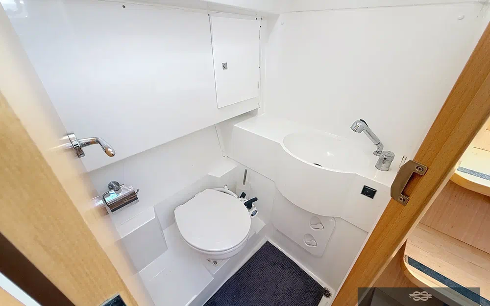 slider 12 Jeanneau Sun Odyssey 319