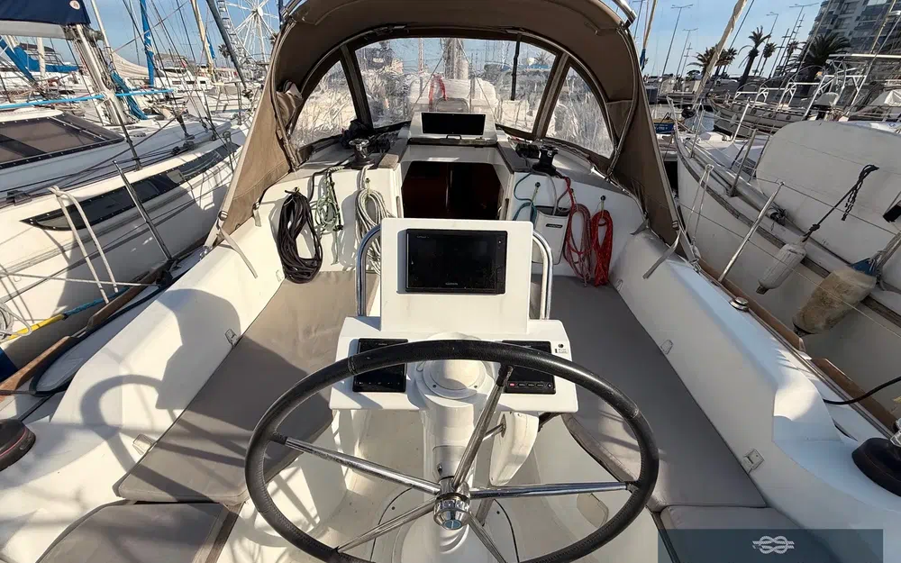 slider 22 Jeanneau Sun Odyssey 319