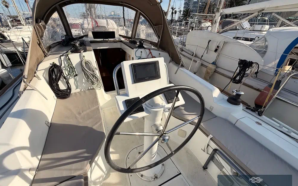 slider 23 Jeanneau Sun Odyssey 319