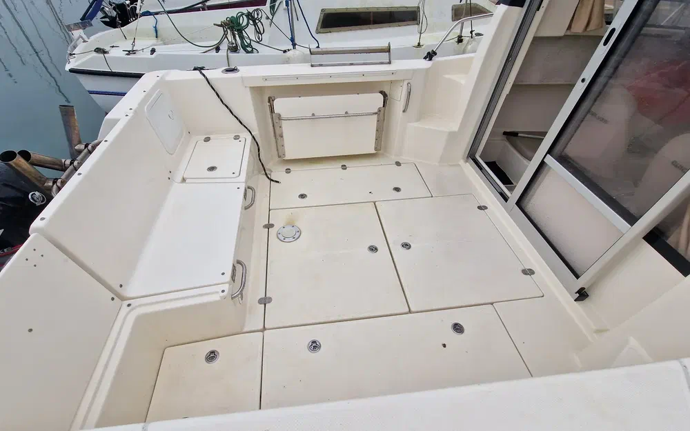 slider 6 Quicksilver Activ 605 Pilothouse