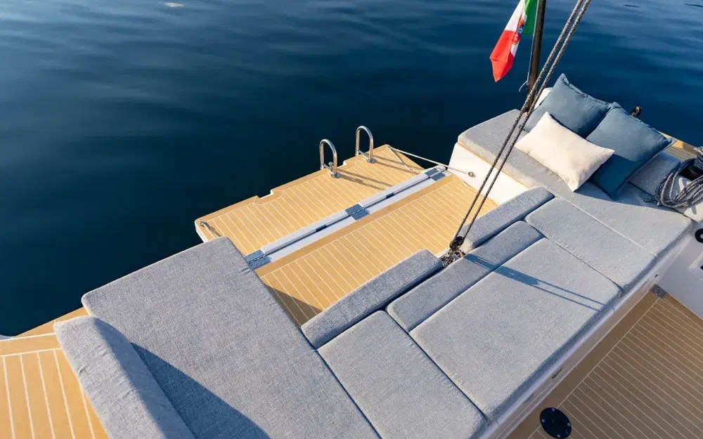 slider 5 Grand Soleil Blue