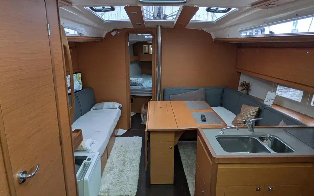 slider 11 Dufour 390 Grand Large