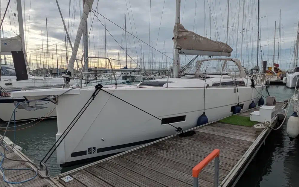 slider 0 Dufour 390 Grand Large