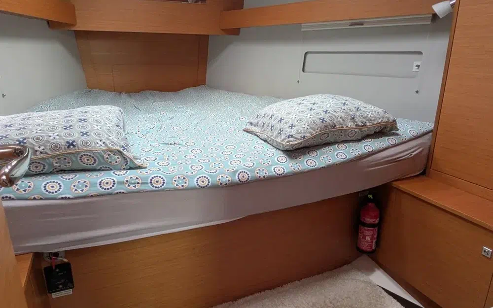 slider 6 Dufour 390 Grand Large