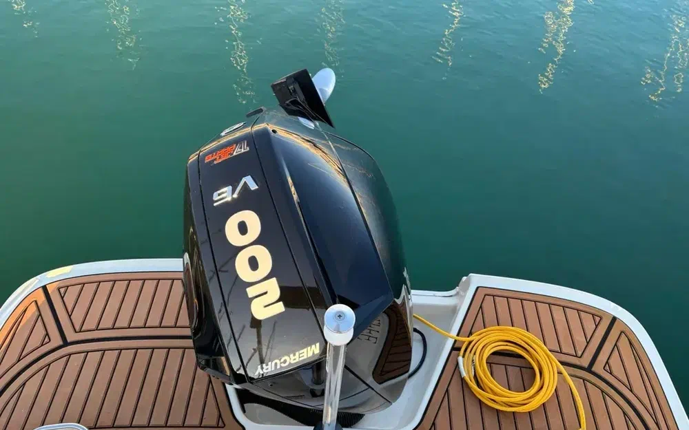 slider 13 Bayliner VR5 Cuddy OB