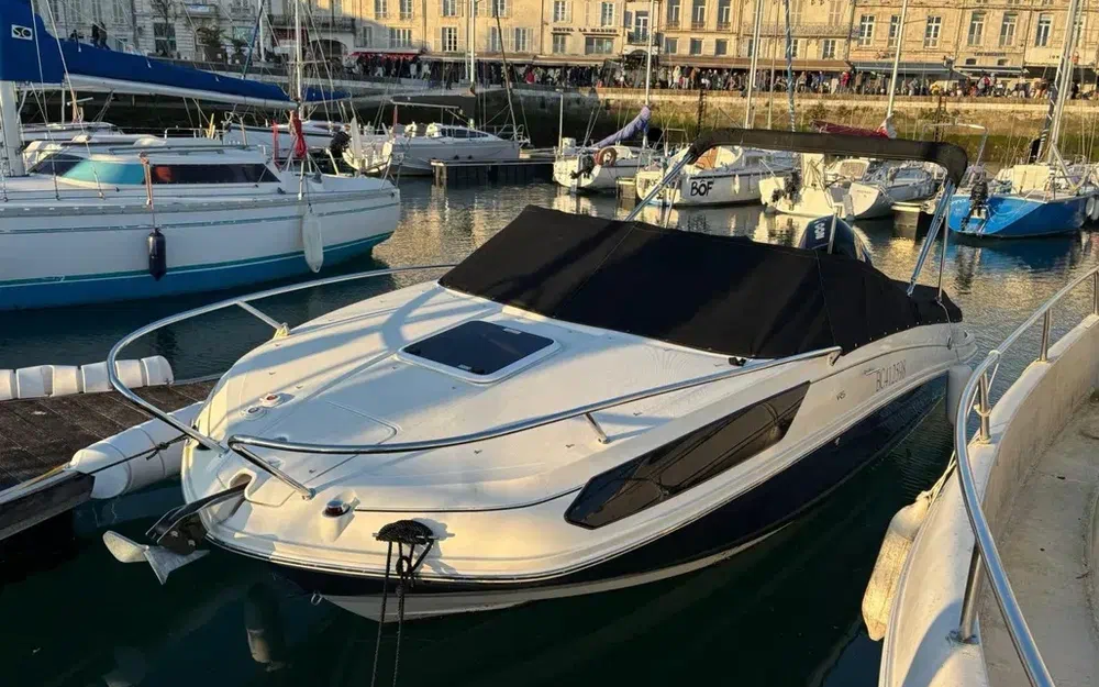 slider 6 Bayliner VR5 Cuddy OB