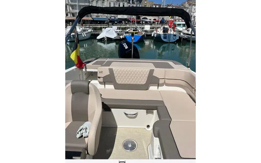 slider 7 Bayliner VR5 Cuddy OB