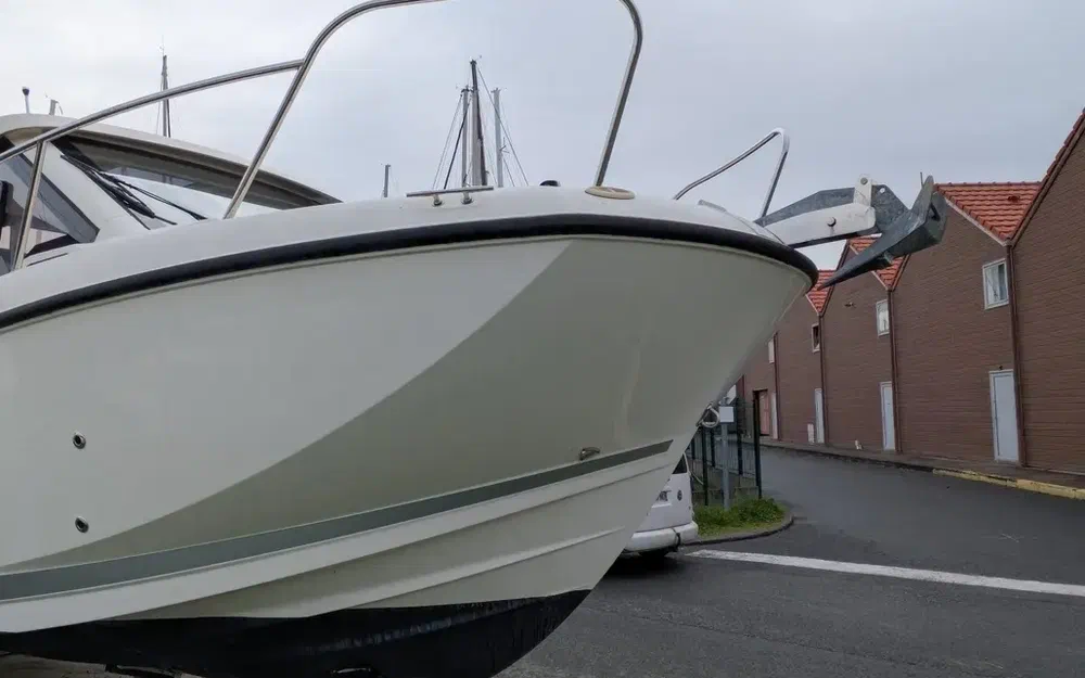 slider 8 Quicksilver Activ 675 Week-End