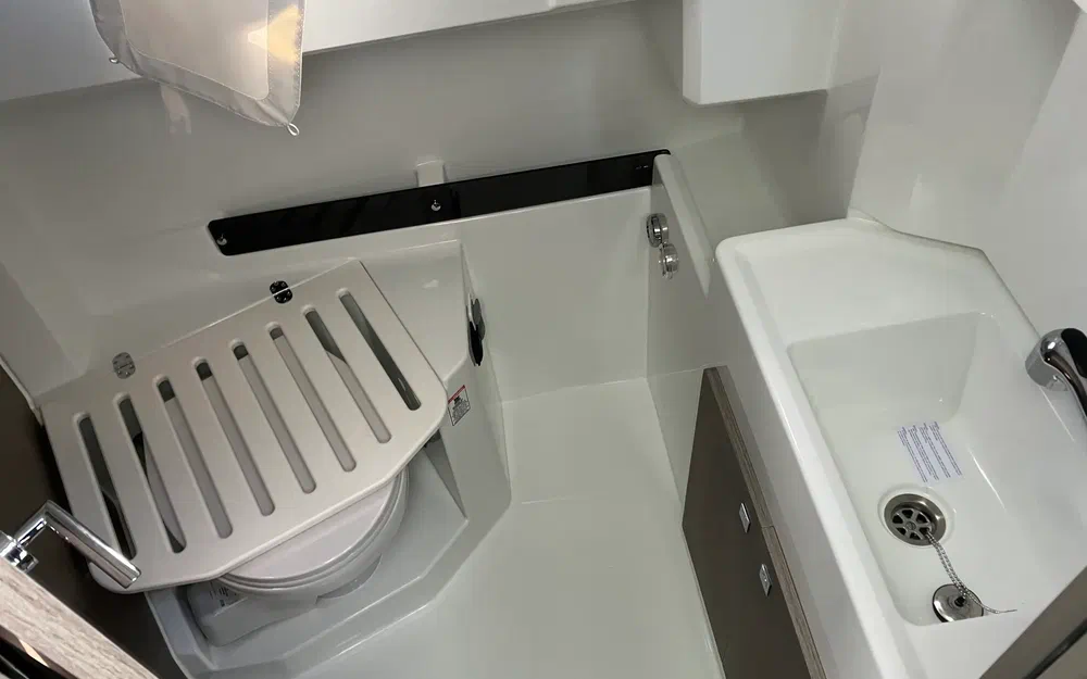 slider 9 Jeanneau MERRY FISHER 895 SPORT SERIE 2