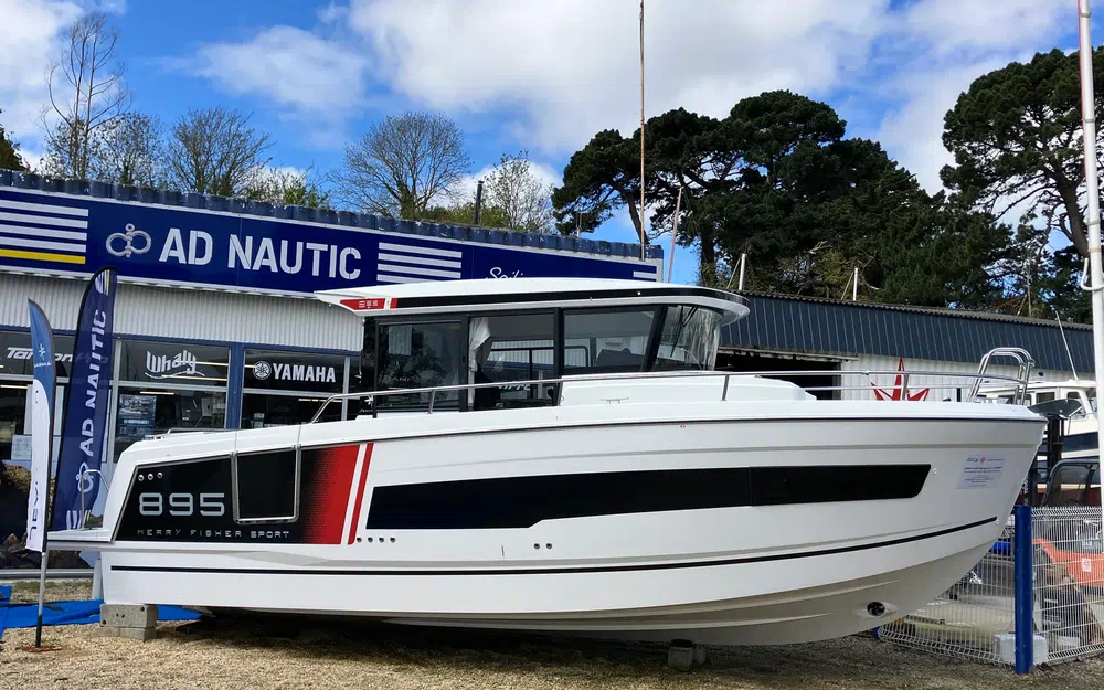 slider 0 Jeanneau MERRY FISHER 895 SPORT SERIE 2