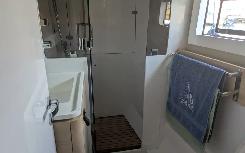 slider 16 Aventura Catamarans A37