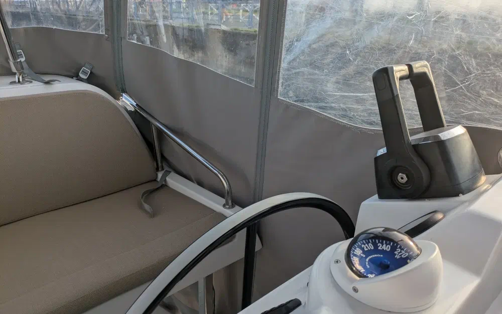 slider 22 Aventura Catamarans A37