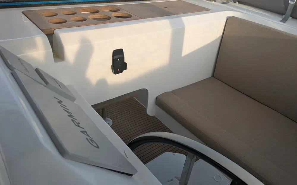 slider 23 Aventura Catamarans A37