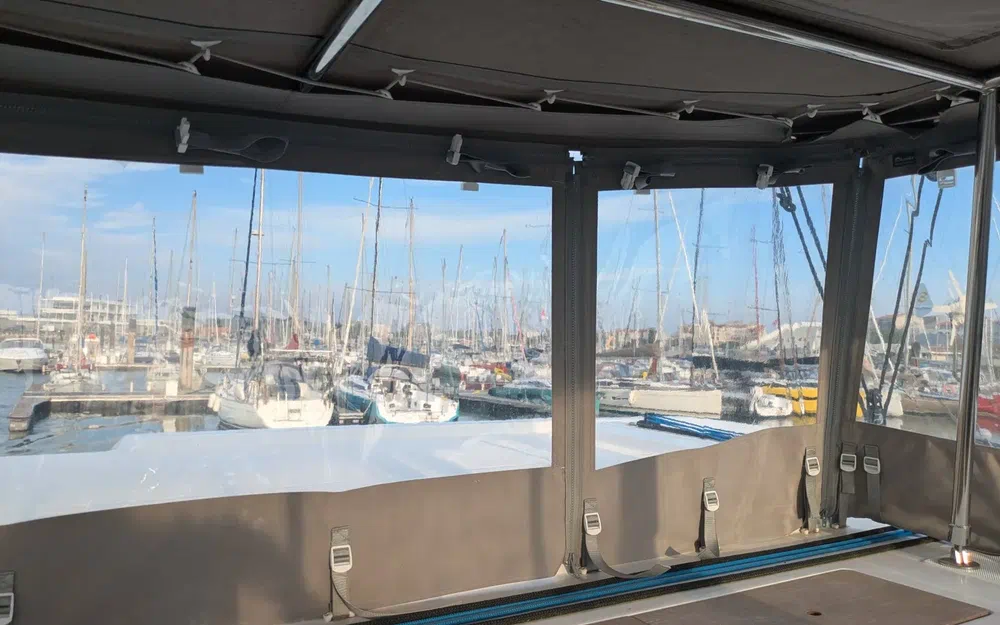 slider 24 Aventura Catamarans A37