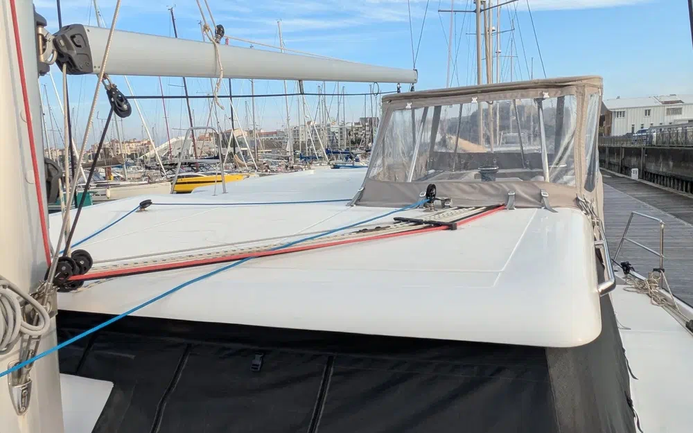 slider 28 Aventura Catamarans A37