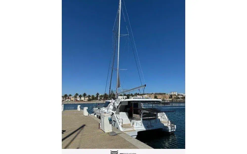 slider 3 Aventura Catamarans A37