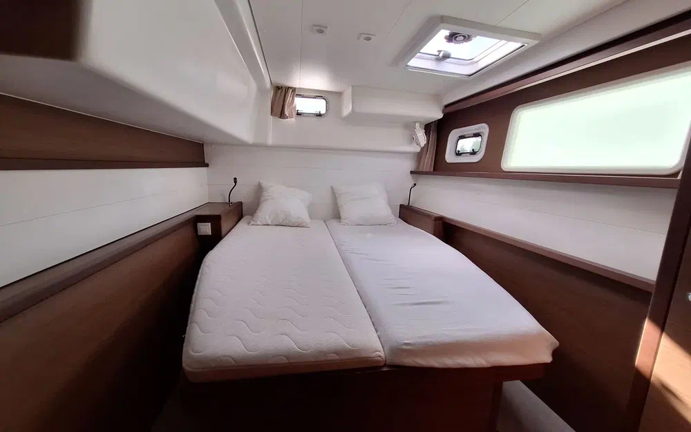 slider 12 Lagoon 450 F