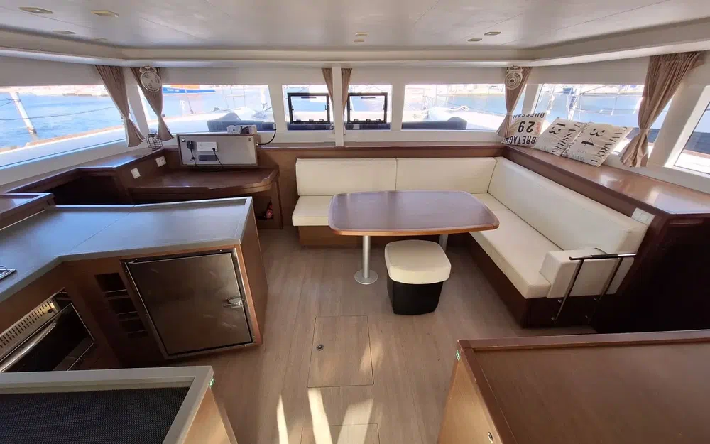 slider 2 Lagoon 450 F