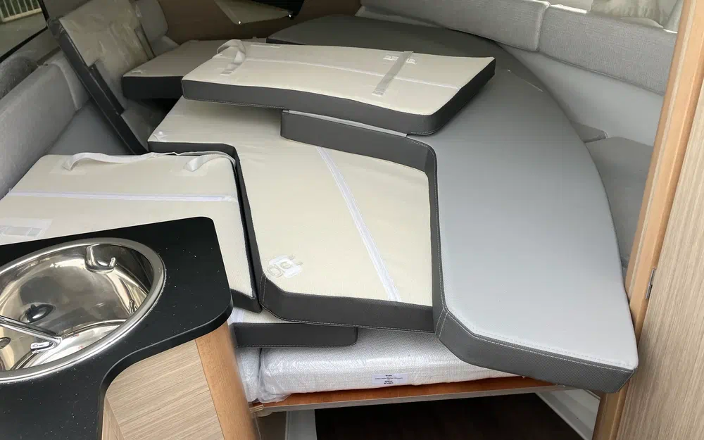 slider 4 Jeanneau CAP CAMARAT 7.5 WA SERIE 3