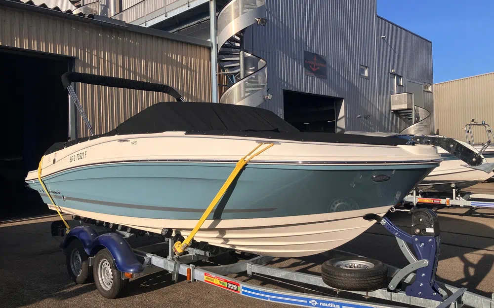 slider 1 Bayliner VR5E