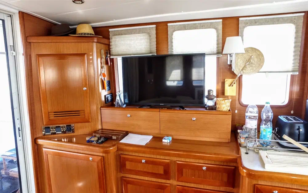 slider 15 Beneteau Swift Trawler 42