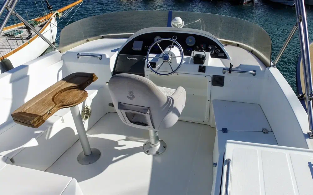 slider 8 Beneteau Swift Trawler 42